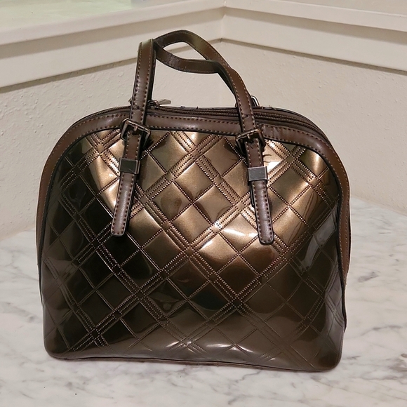 David Jones Handbags - Pretty brown vinyl purse in very good condition by David Jones.